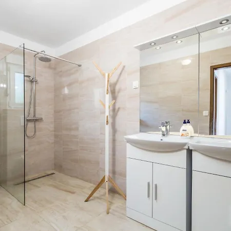 Mira - Krk147 By Interhome *