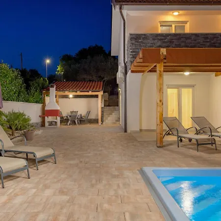 Tatil Evi Mira By Interhome *