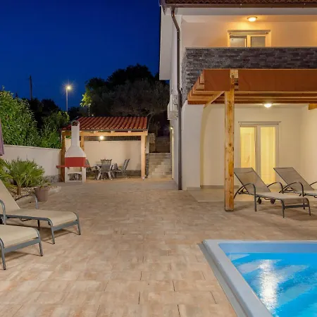 Holiday home Mira - Krk147 By Interhome *