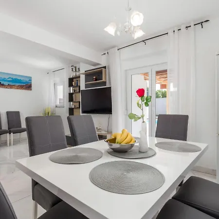 Mira By Interhome Tatil Evi