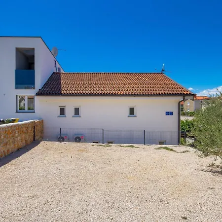 Holiday home Mira - Krk147 By Interhome