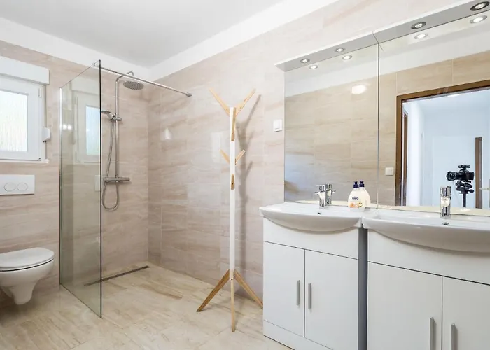Mira By Interhome *