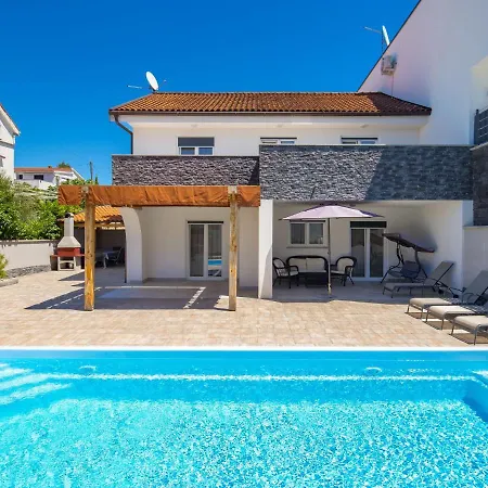Mira By Interhome Tatil Evi